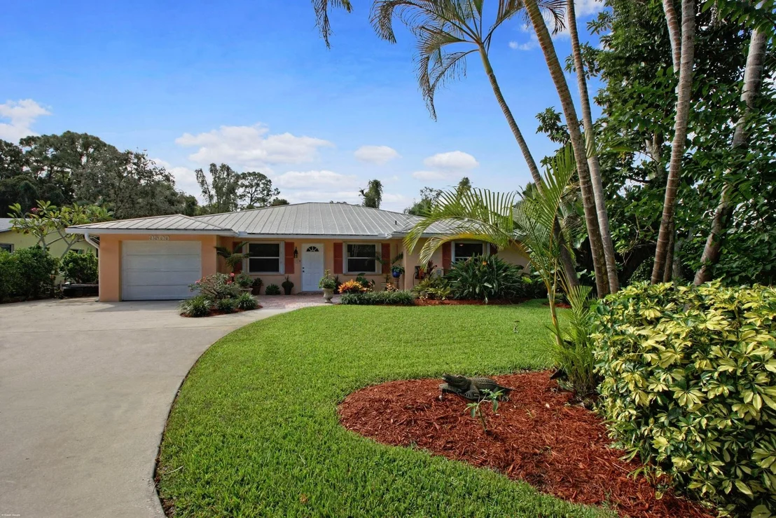 Photo of 9500 SE Point Terrace