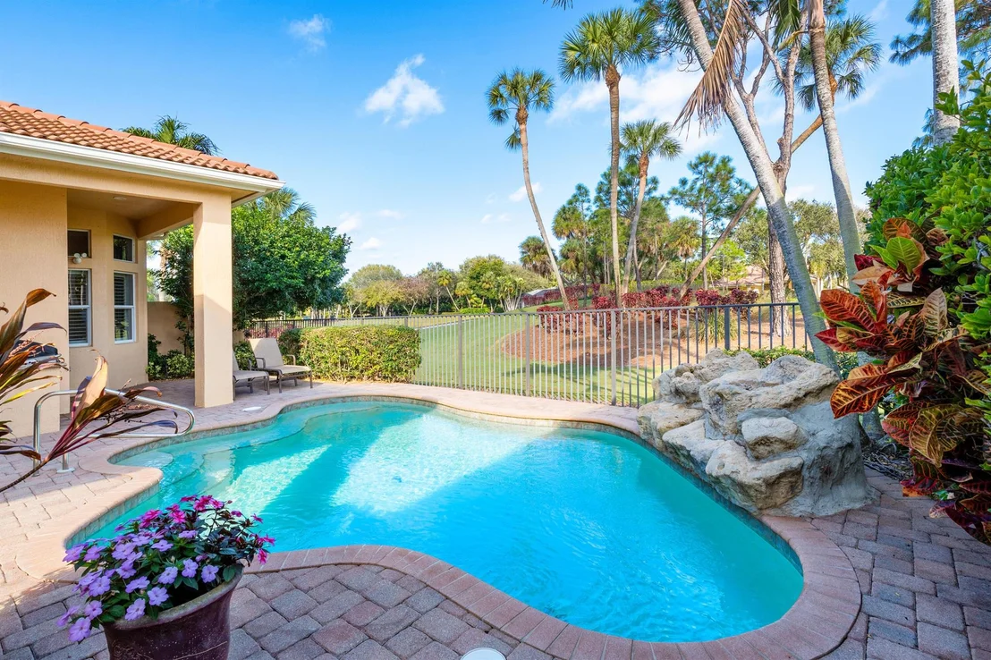 Photo of 8161 Valhalla Drive