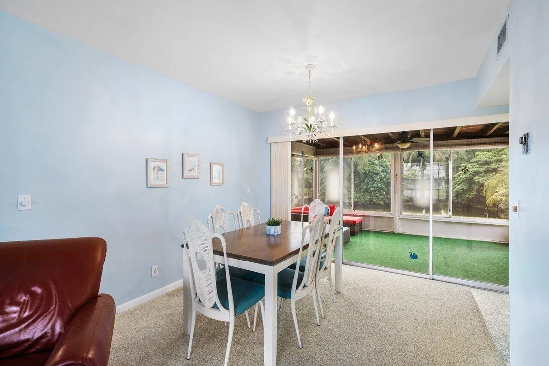 Photo of 16 Velaire Drive