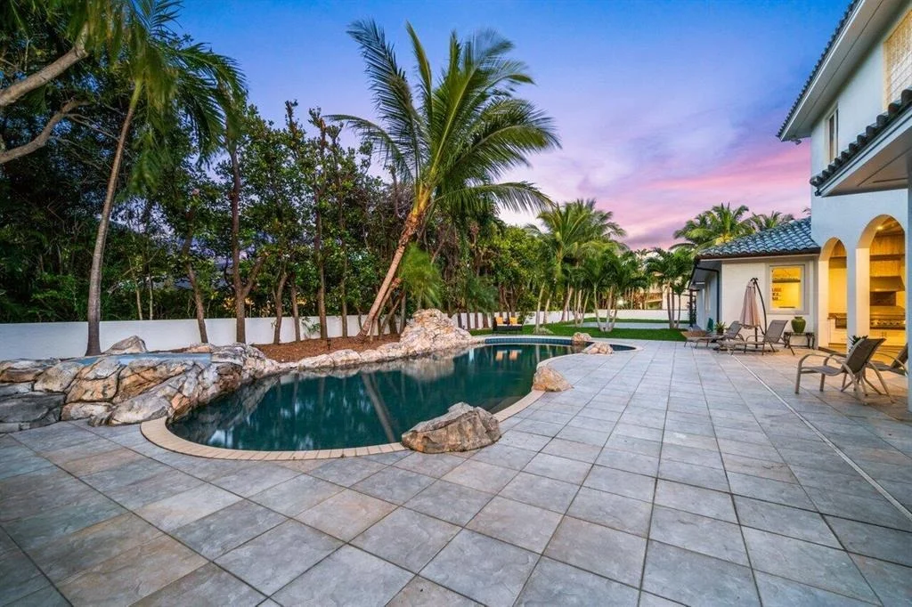 Photo of 804 Marbella Lane E