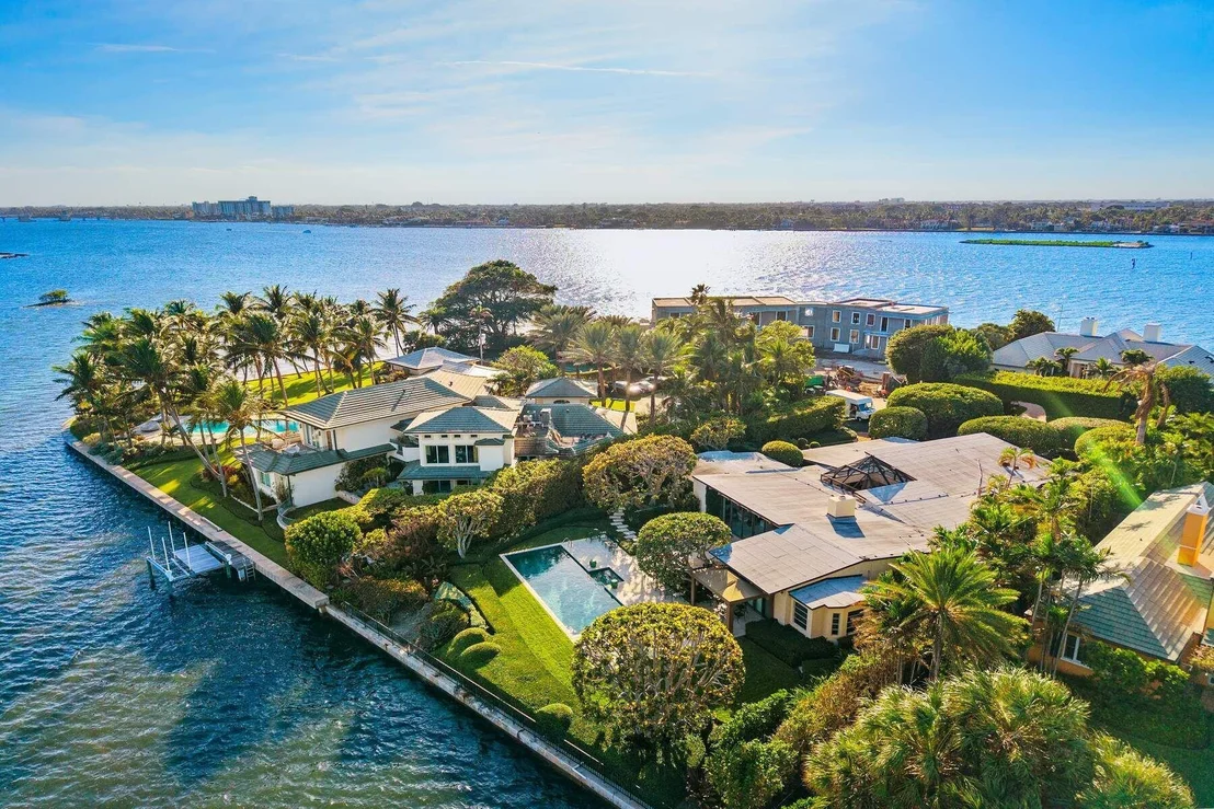 Photo of 748 Island Drive