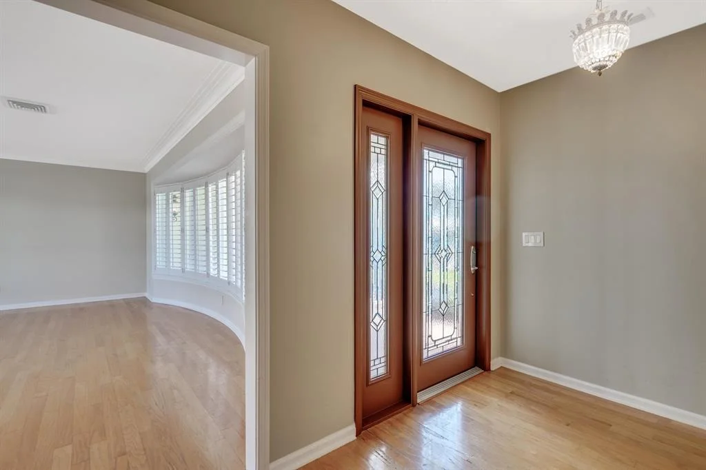 Photo of 744 Peachtree Lane