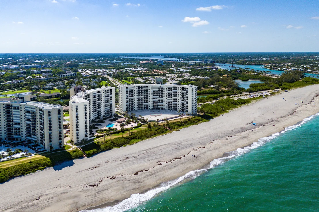 Photo of Unit 607 at 400 Ocean Trail Way