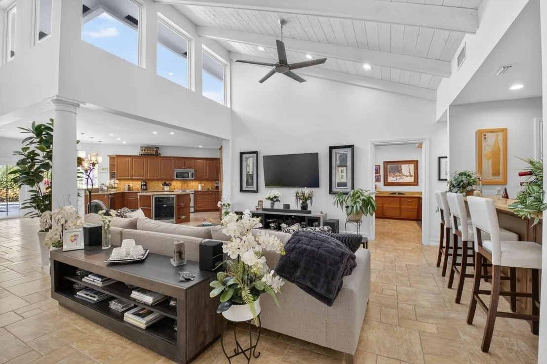 Photo of 4911 Pineview Circle