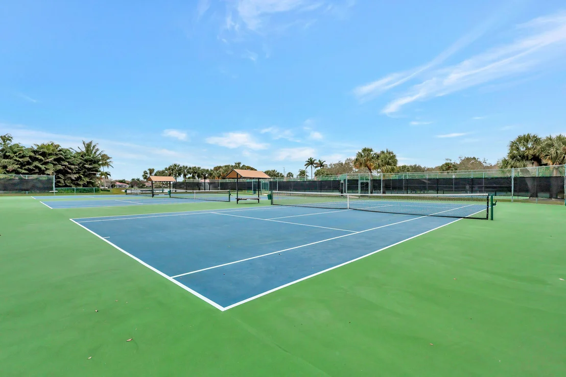 Photo of 1039 Egret Circle N