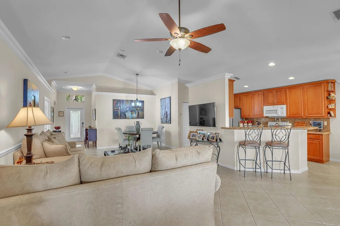 Photo of 12175 Roma Road
