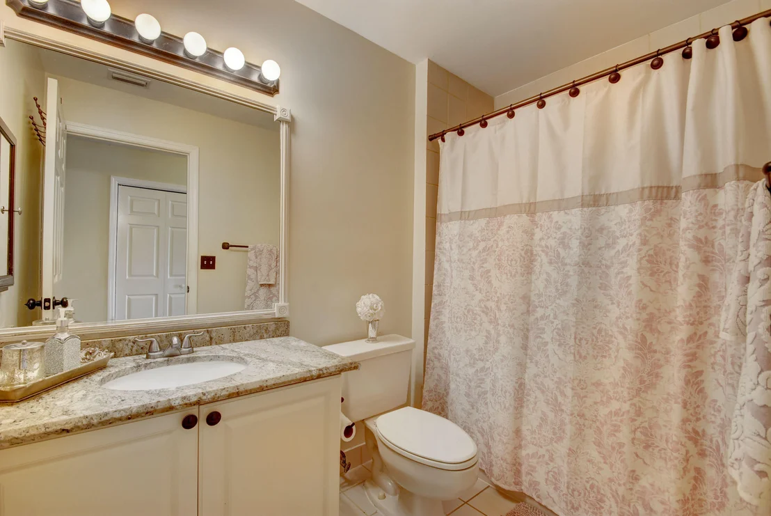 Photo of 1844 Edgewater Drive