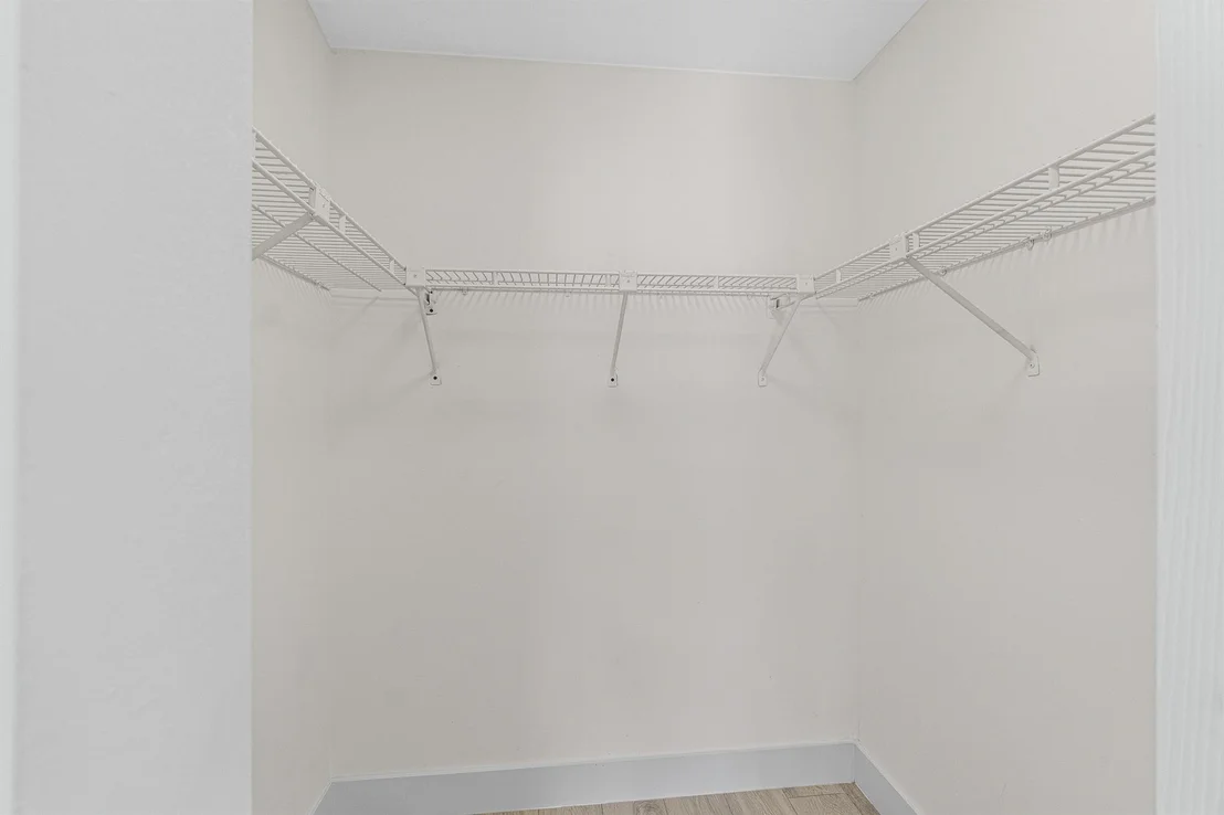 Photo of 1004 Manor Drive