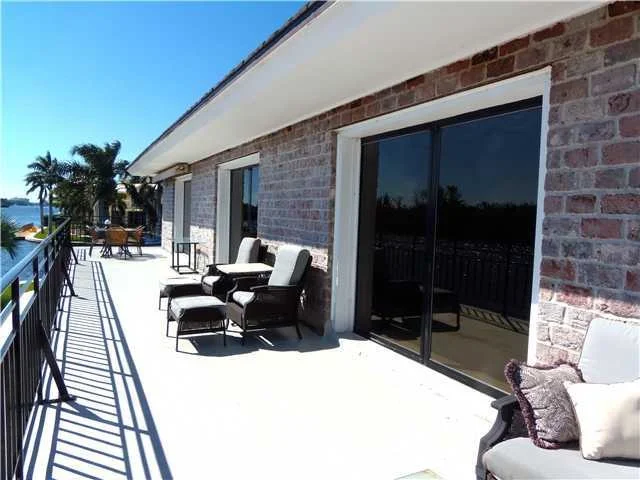 Photo of 960 Indigo Point