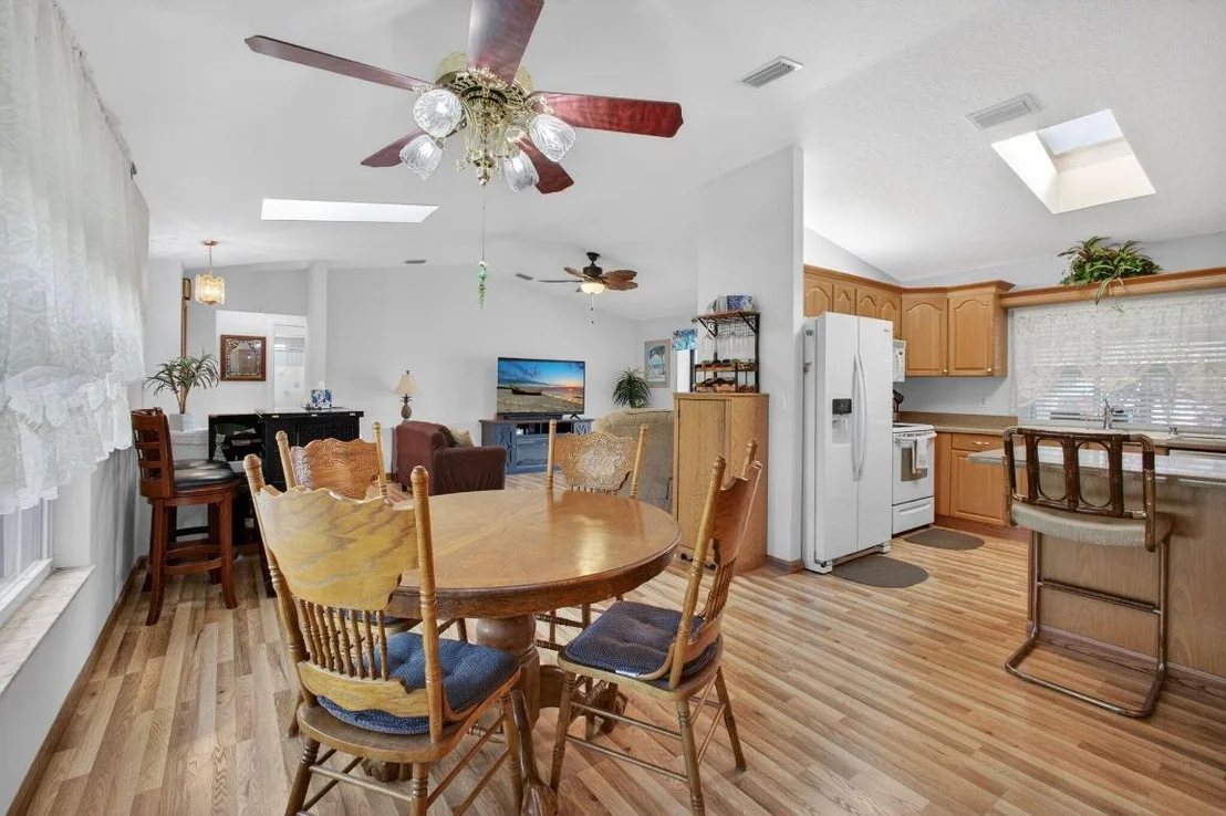 Photo of 5216 Palm Drive
