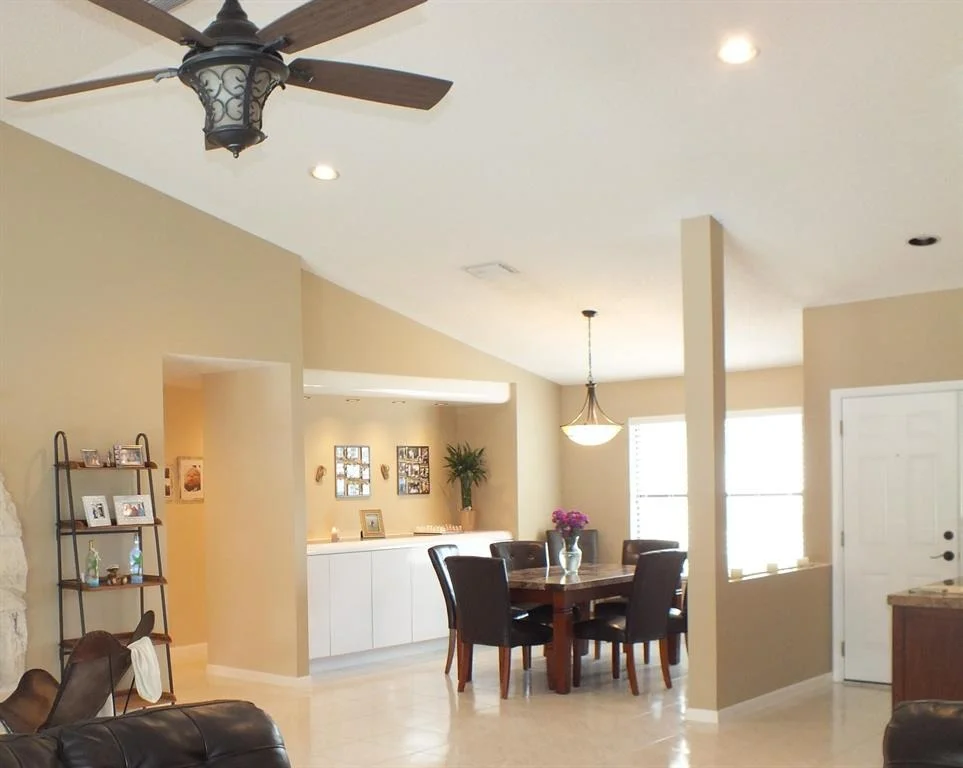 Photo of 115 Laurel Way