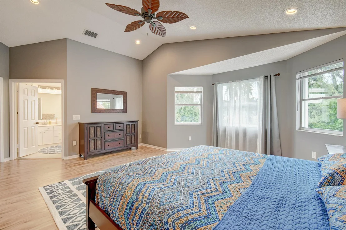 Photo of 7585 Thornlee Drive
