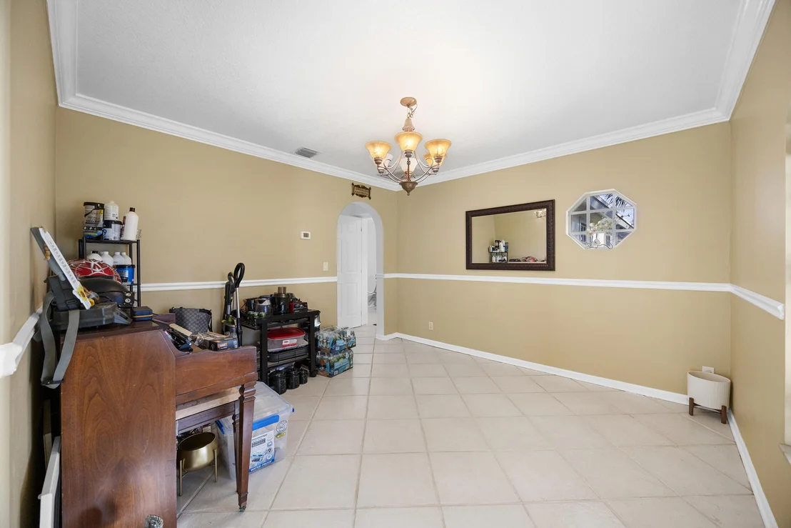 Photo of 6934 Grapeview Boulevard