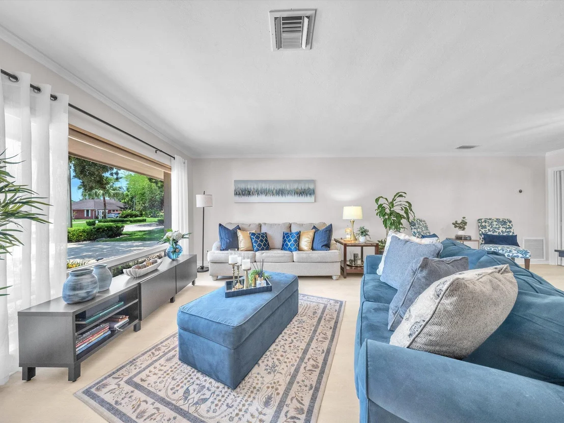 Photo of 9651 CONCH SHELL Manor