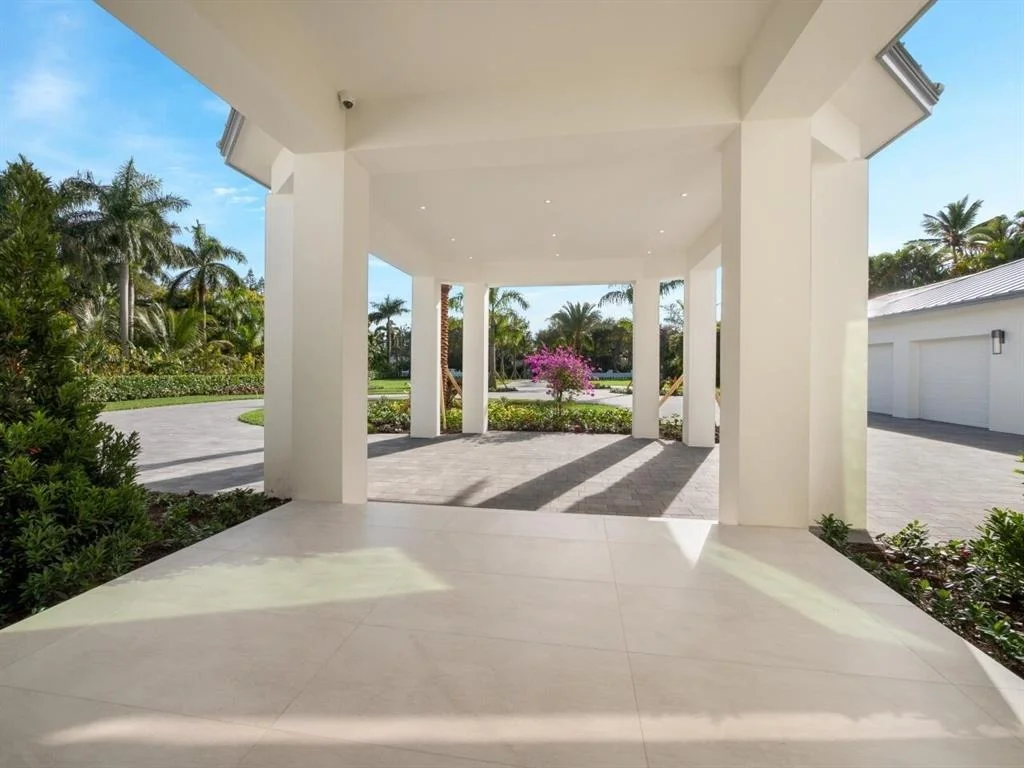 Photo of 5695 Pennock Point Road
