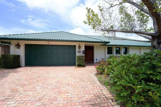 Photo of 137 Gulfstream Road