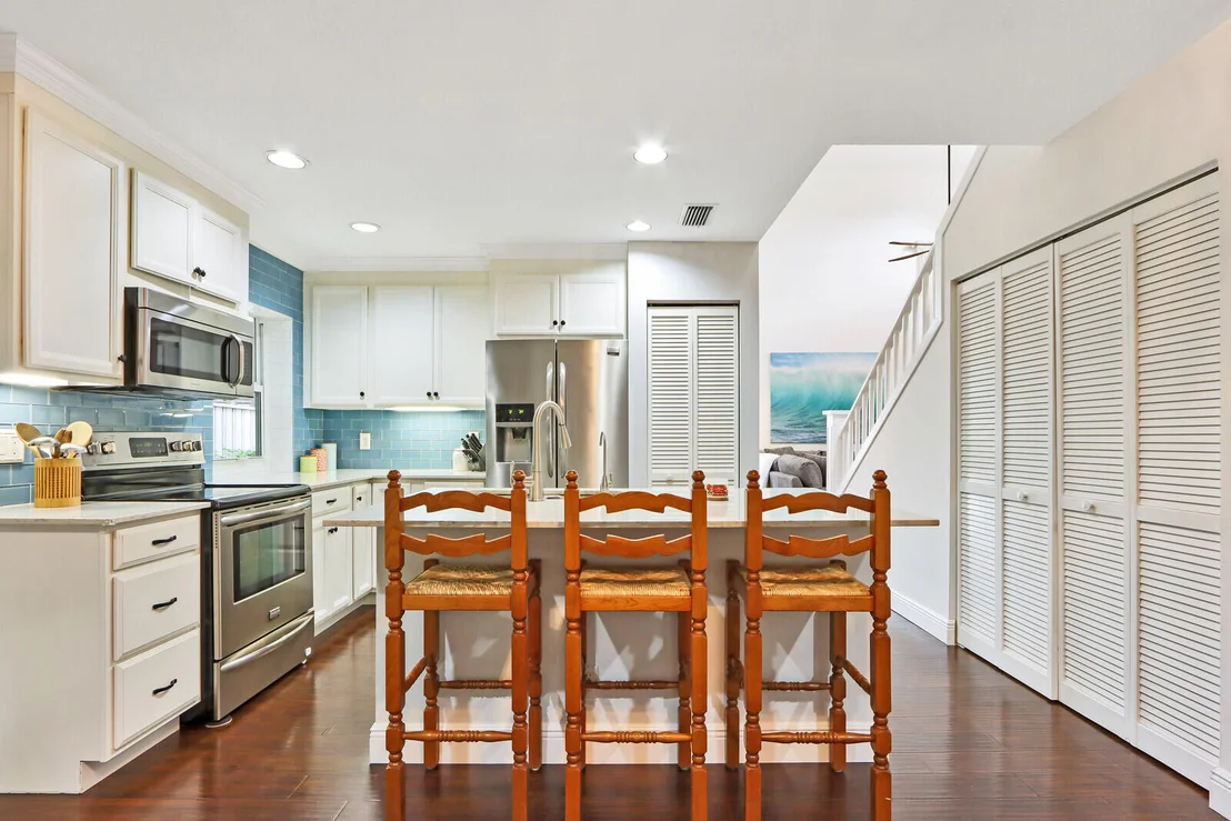 Photo of 21 Commodore Place