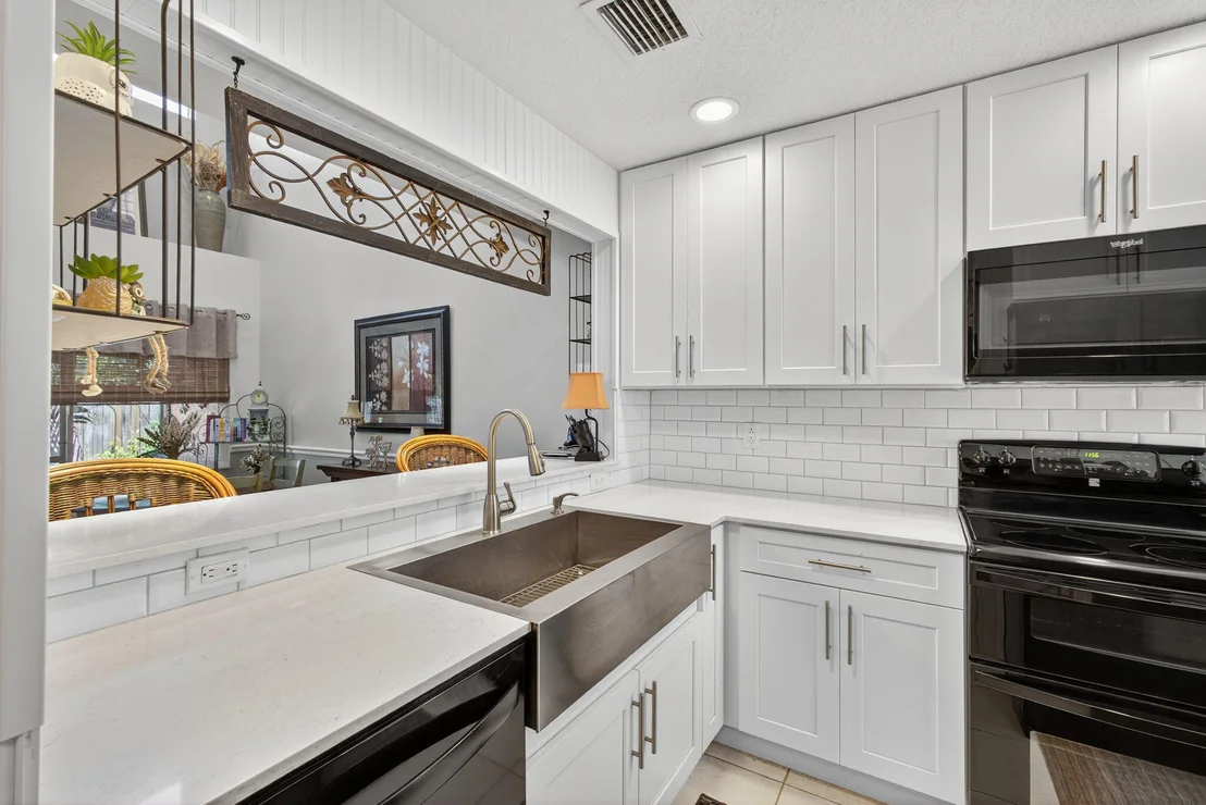 Photo of Unit 7 at 479 Tequesta Drive