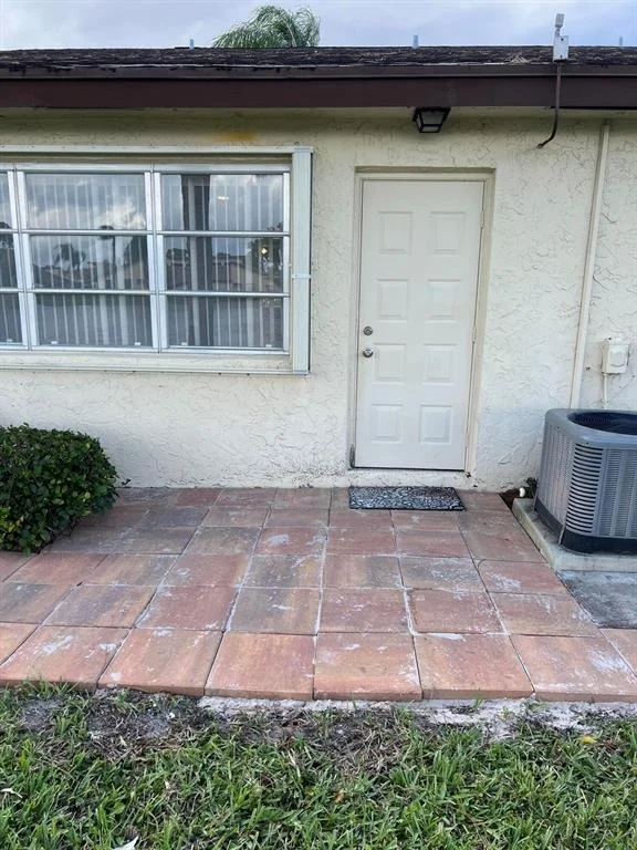 Photo of Unit C at 5240 Nesting Way