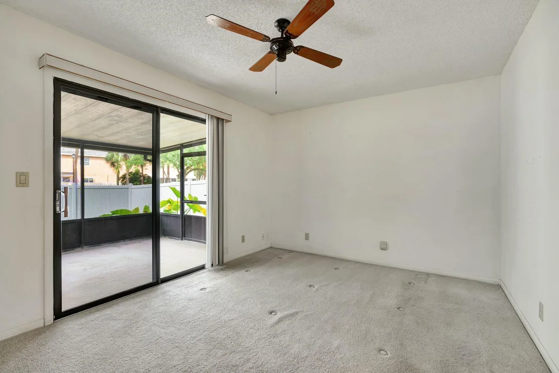 Photo of 126 Greentree Circle