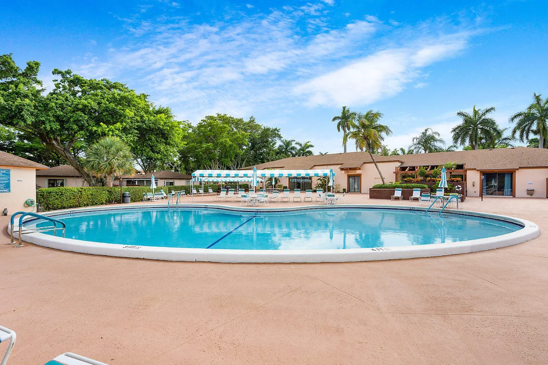 Photo of Unit 708 at 14575 Bonaire Boulevard
