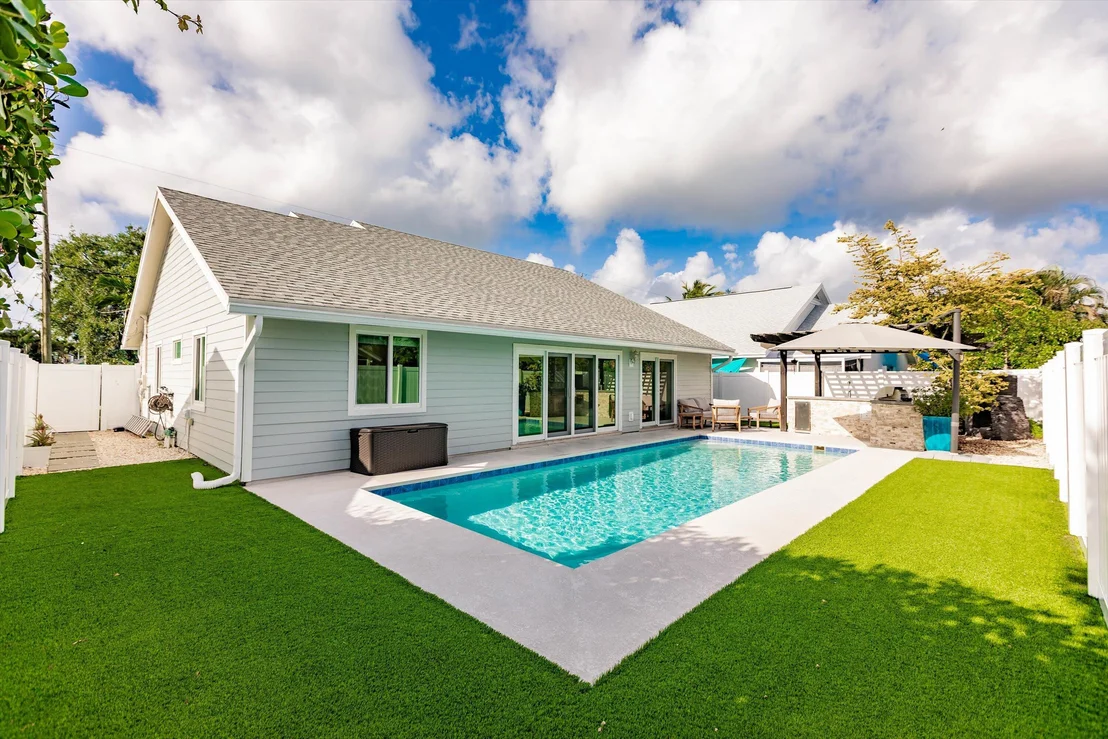 Photo of 6319 Garrett Street