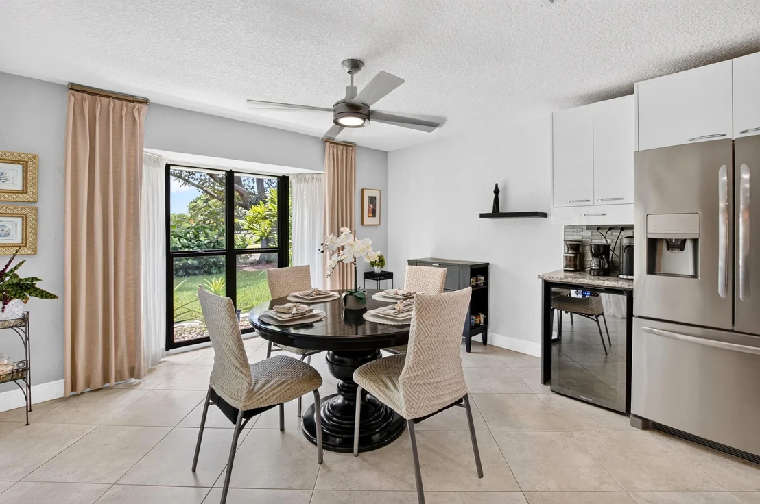 Photo of 6928 Villas Drive W
