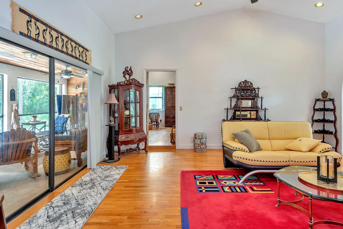 Photo of 13288 Compton Road