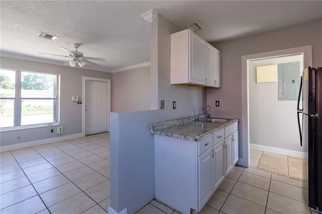 Photo of 810 N 68th Way
