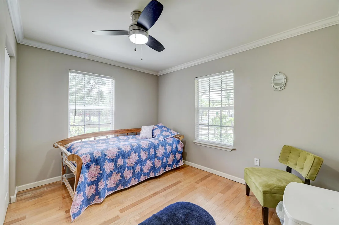 Photo of 8680 Moco Lane