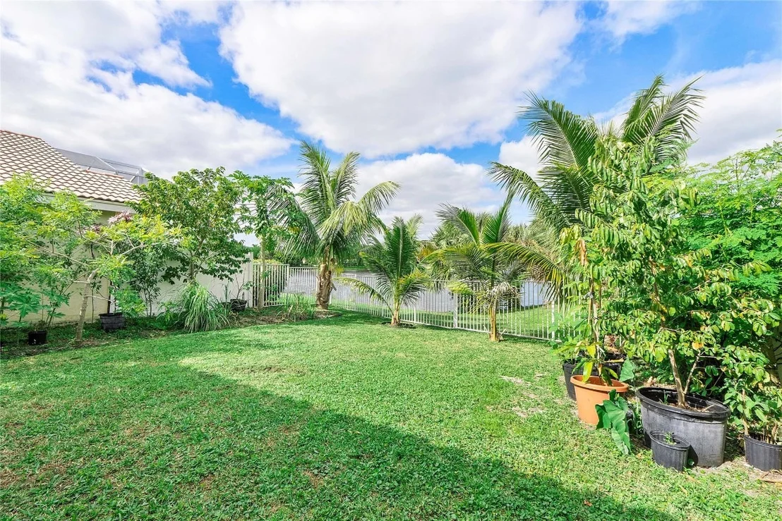 Photo of 3527 Chesapeake Circle