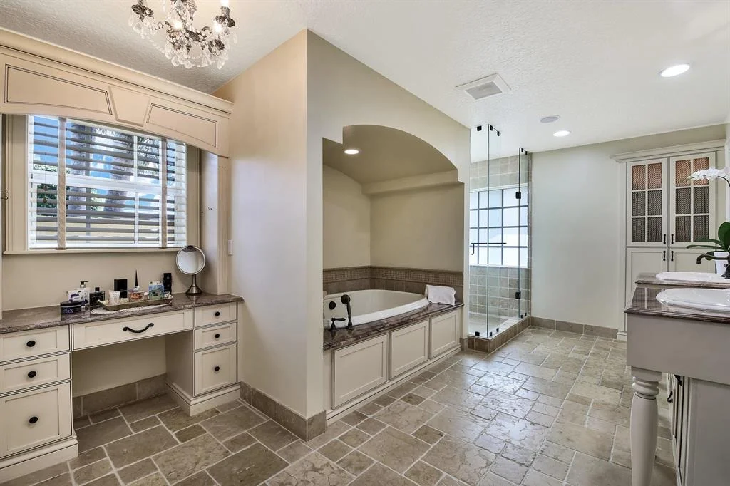 Photo of 4443 Pine Tree Drive