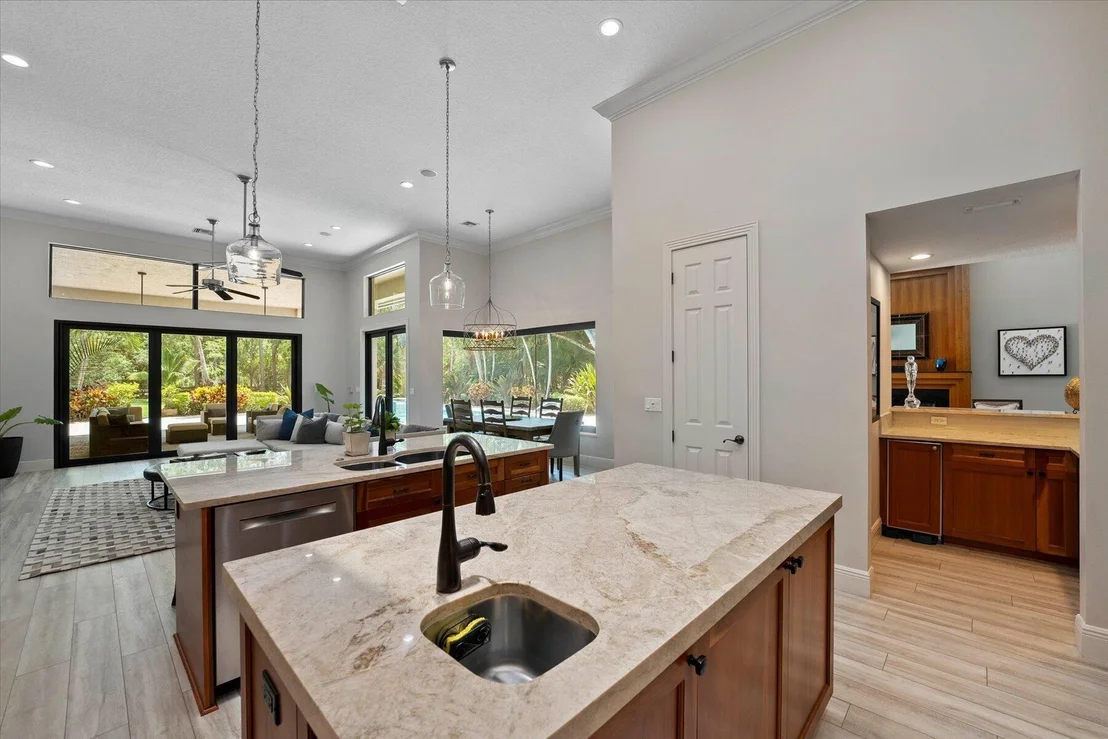 Photo of 14370 Halter Road