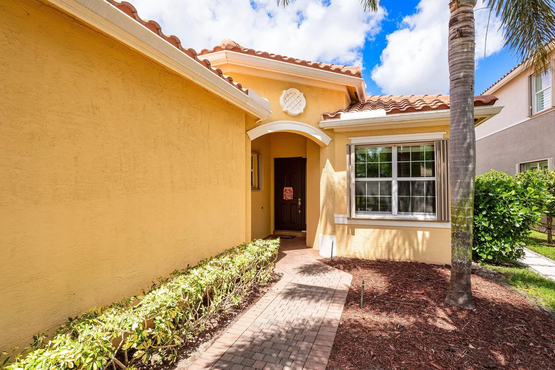 Photo of 8136 Pinnacle Pass Way