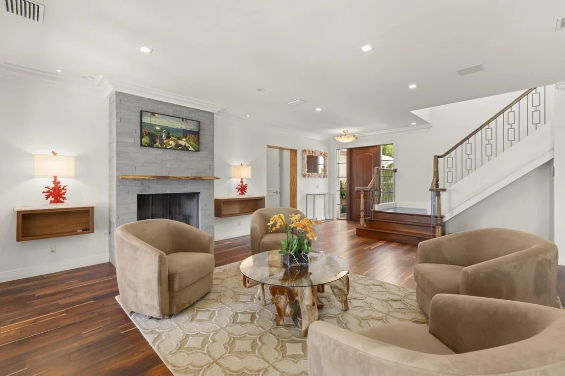 Photo of 103 River Drive