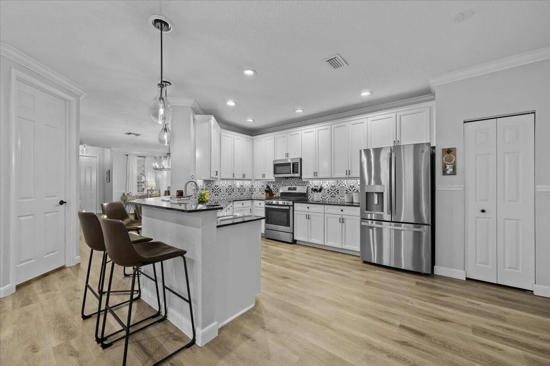 Photo of 627 Castle Drive