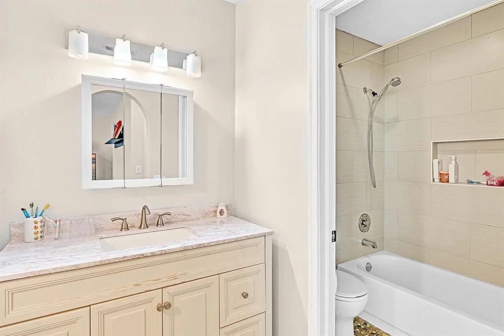 Photo of 6810 Portside Drive