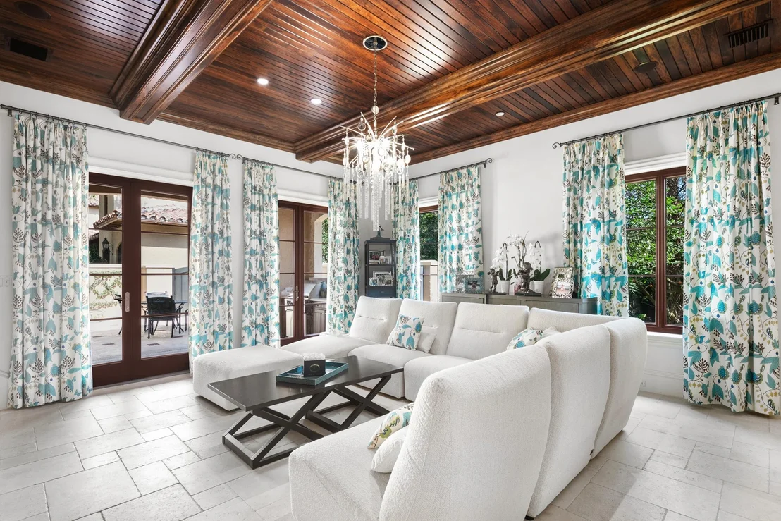 Photo of 306 Villa Drive