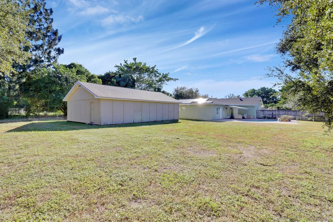 Photo of 2867 Oak Drive