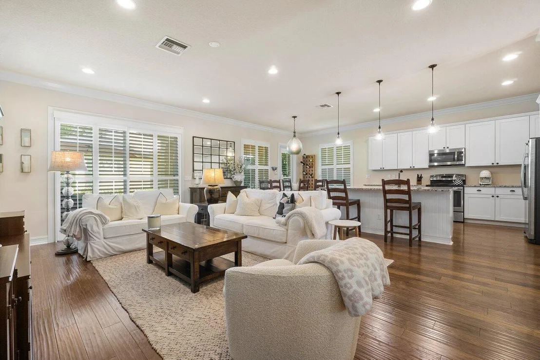Photo of 124 W Bay Cedar Circle