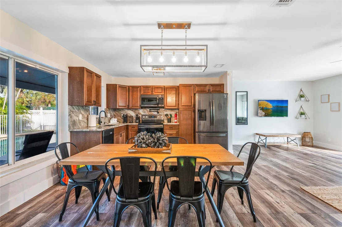 Photo of 2233 SE 13th