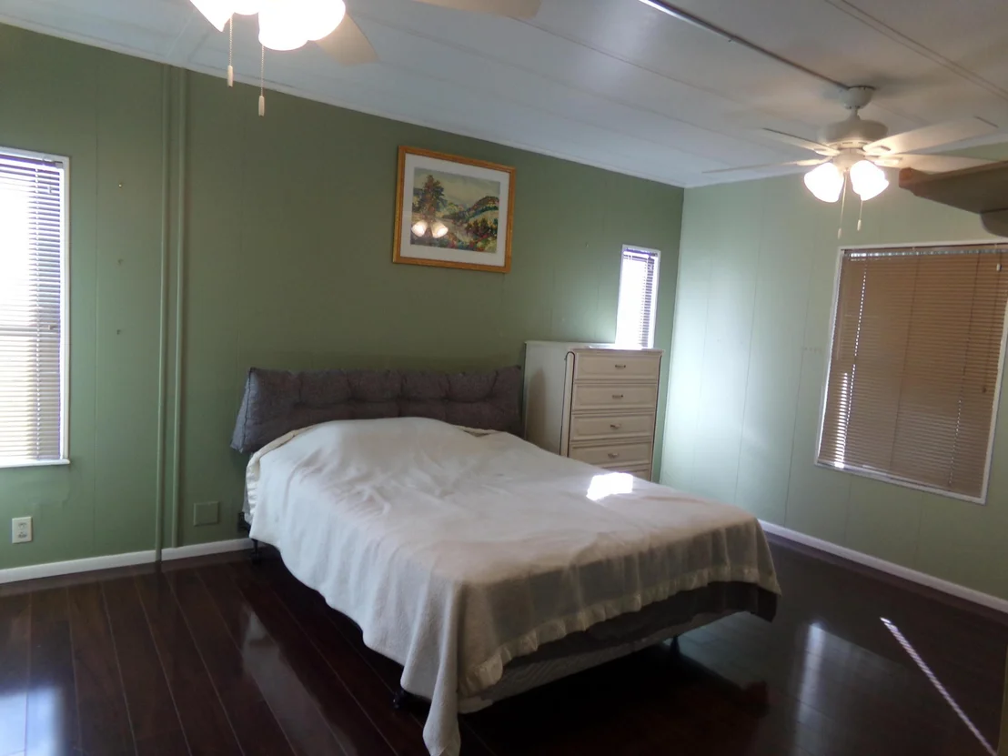 Photo of 52004 Florinada Bay