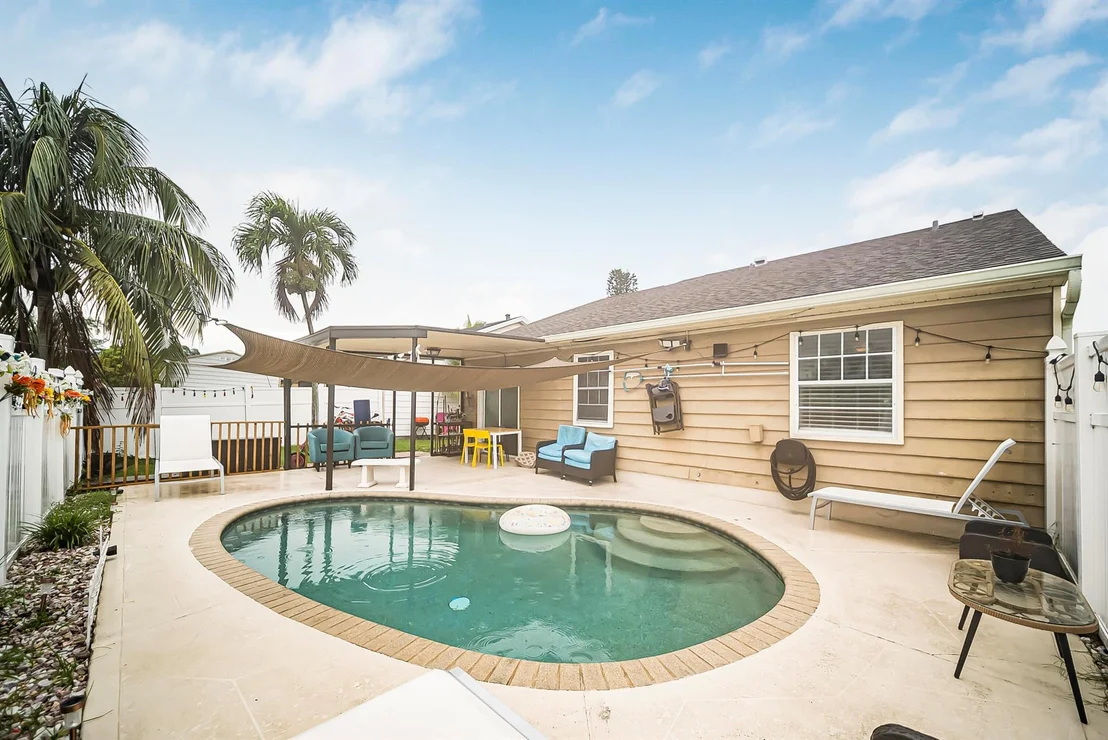 Photo of 22943 Sandalfoot Boulevard