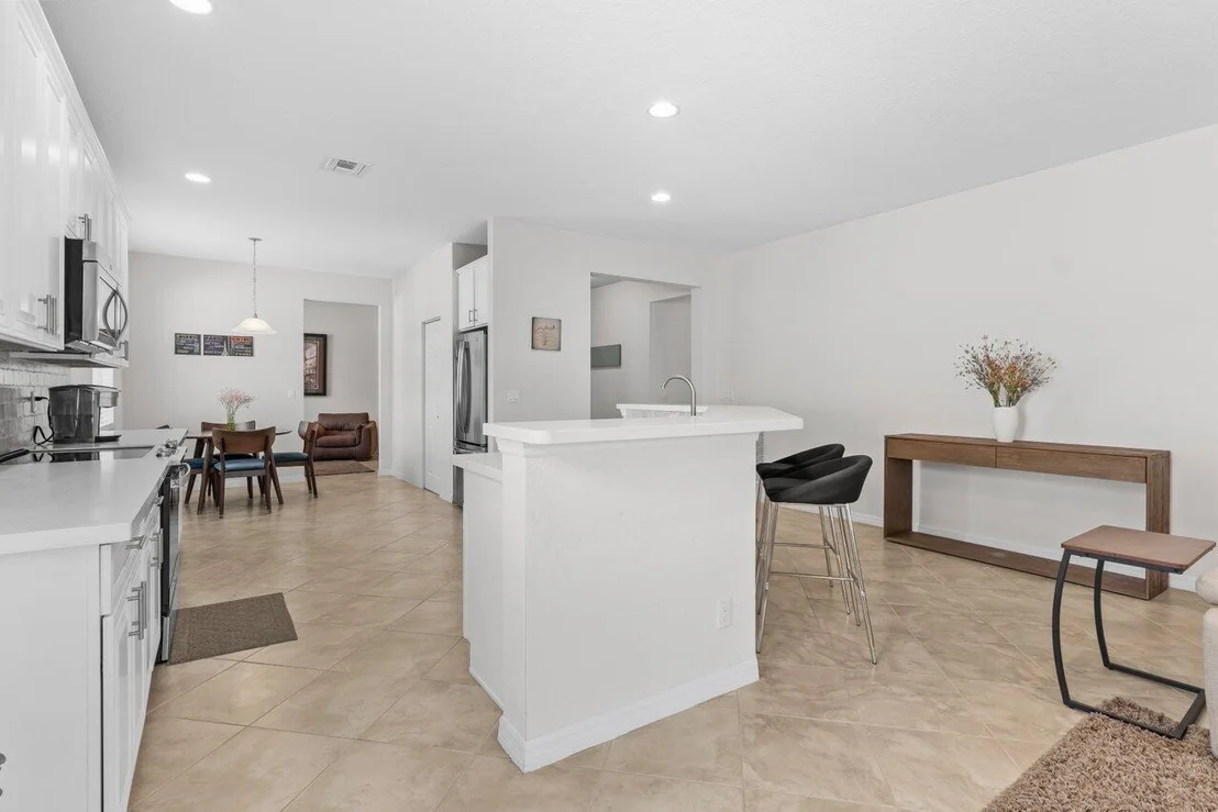 Photo of 10747 Ivanhoe Lane