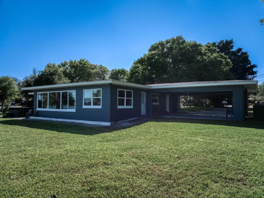 Photo of 1622 W Dinner Lake Drive