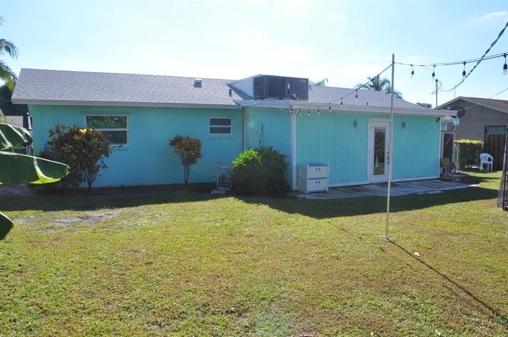 Photo of 551 Teak Drive