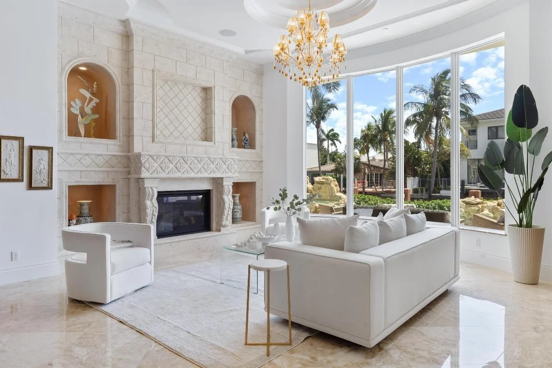 Photo of 932 Banyan Drive