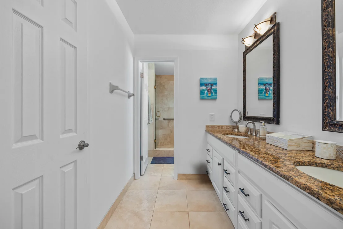 Photo of 925 Cypress Drive