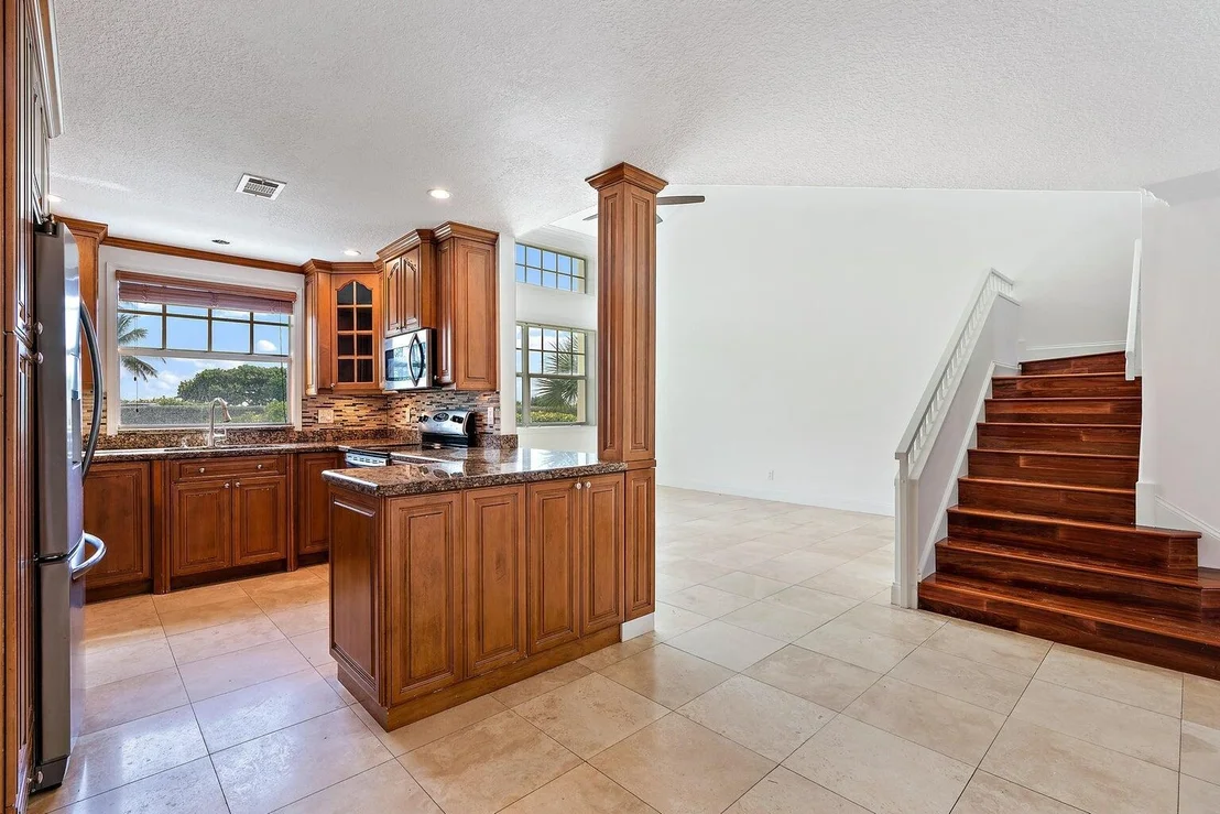 Photo of 705 Mainsail Circle