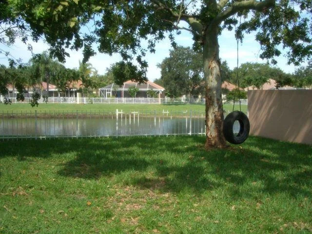 Photo of 246 Hampton Place